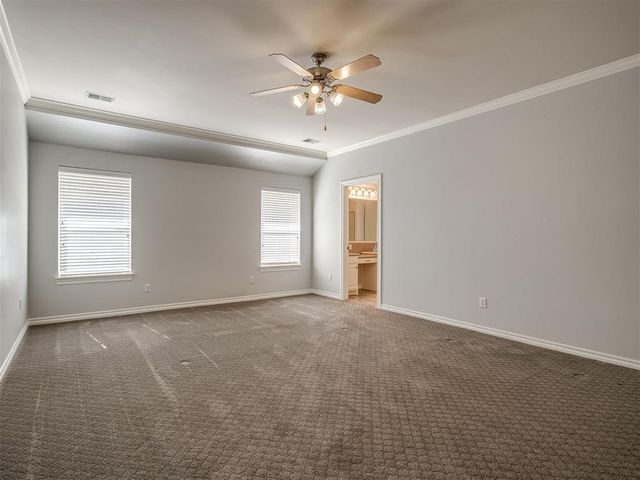 11625 Hackney Lane, Yukon, OK 73099