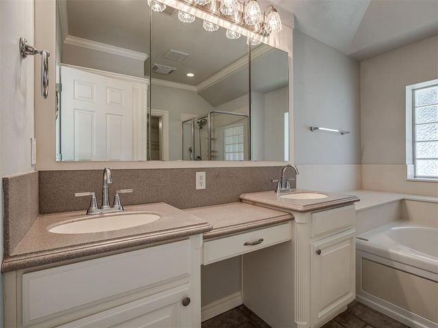 11625 Hackney Lane, Yukon, OK 73099
