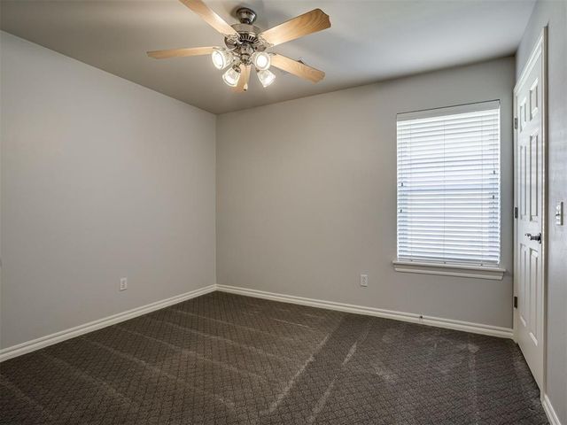 11625 Hackney Lane, Yukon, OK 73099