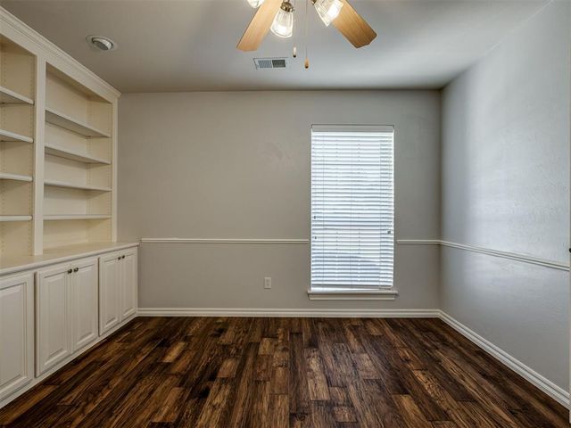 11625 Hackney Lane, Yukon, OK 73099