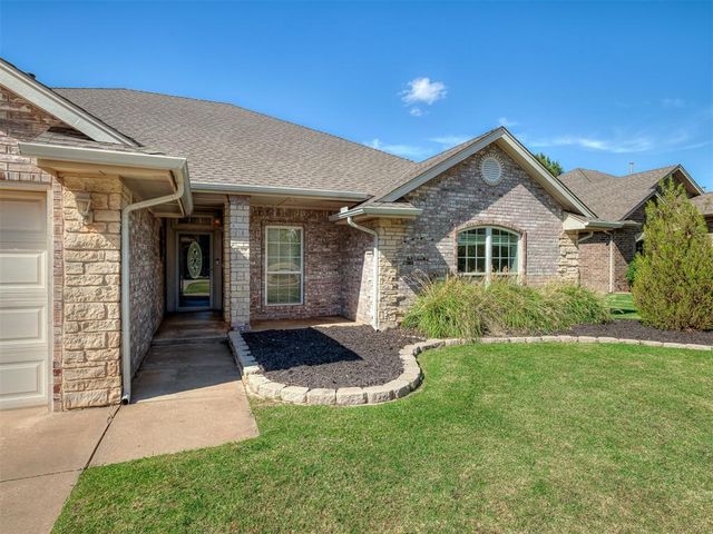11625 Hackney Lane, Yukon, OK 73099