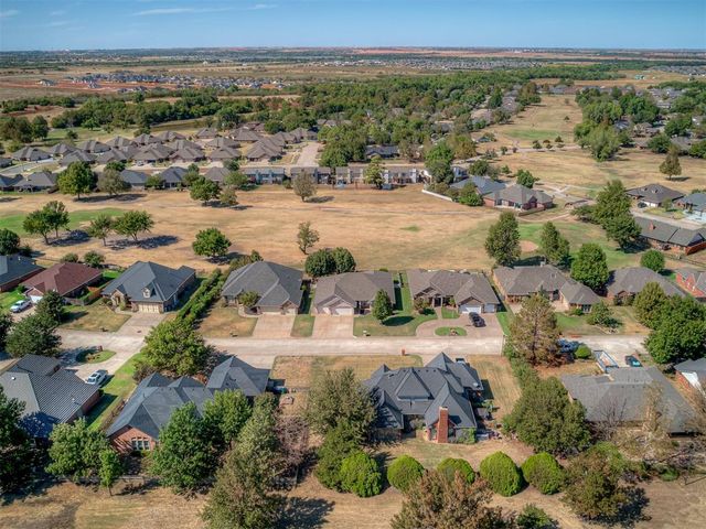 11625 Hackney Lane, Yukon, OK 73099