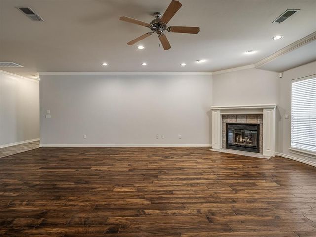 11625 Hackney Lane, Yukon, OK 73099