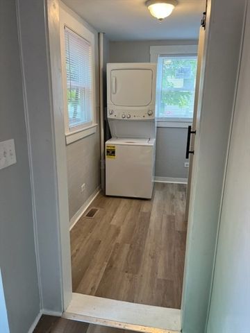 10 Crump St, Hudson, MA 01749