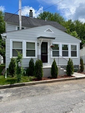 10 Crump St, Hudson, MA 01749