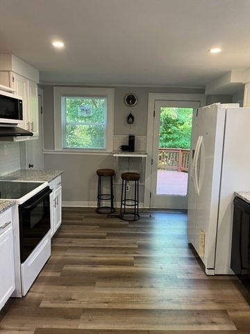 10 Crump St, Hudson, MA 01749