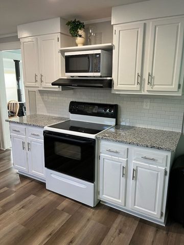 10 Crump St, Hudson, MA 01749