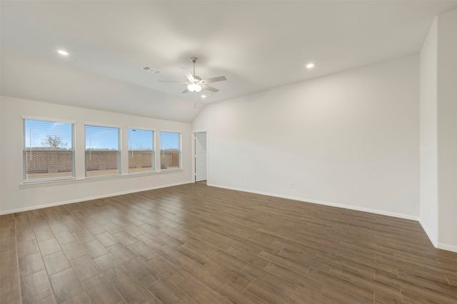 118 Hudson Lane, Justin, TX 76247