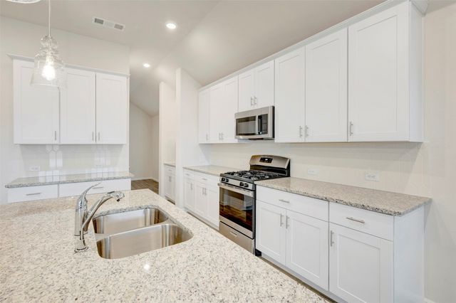 118 Hudson Lane, Justin, TX 76247