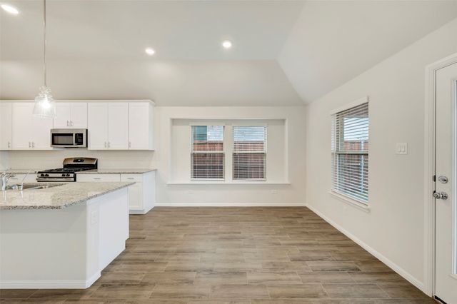 118 Hudson Lane, Justin, TX 76247