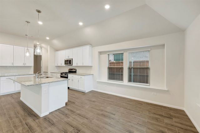 118 Hudson Lane, Justin, TX 76247