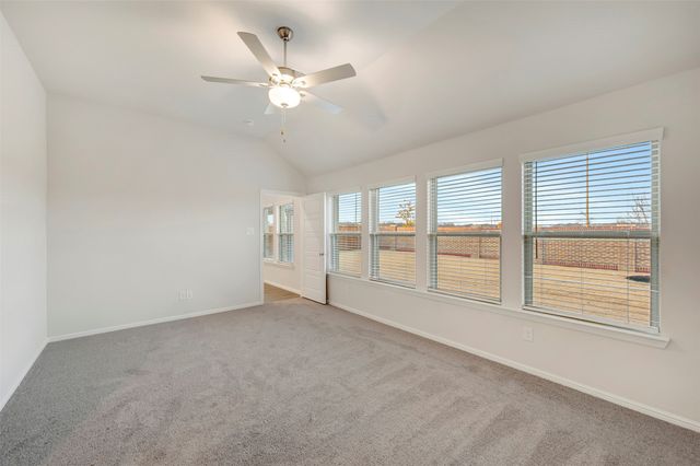 118 Hudson Lane, Justin, TX 76247