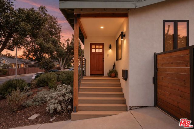 1316 N Chester Avenue, Inglewood, CA 90302