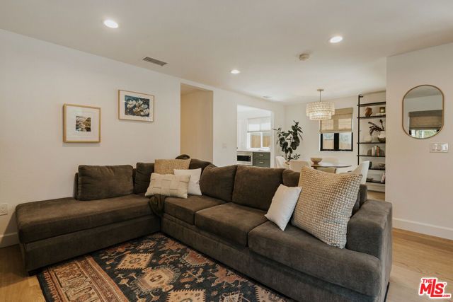 1316 N Chester Avenue, Inglewood, CA 90302