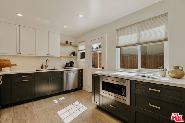 1316 N Chester Avenue, Inglewood, CA 90302