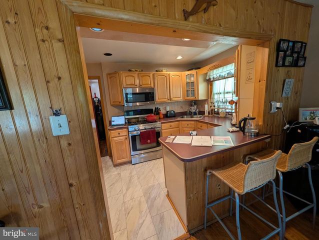 417 N WARMINSTER RD, Hatboro, PA 19040