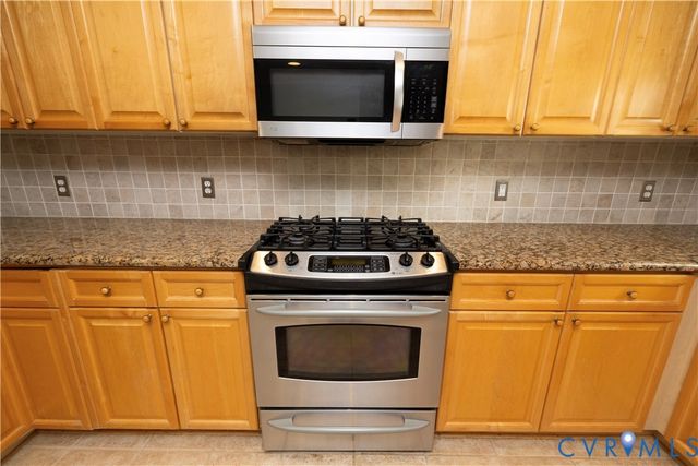 6056 Green Haven Dr, Mechanicsville, VA 23111