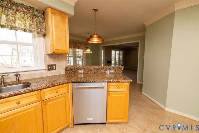 6056 Green Haven Dr, Mechanicsville, VA 23111