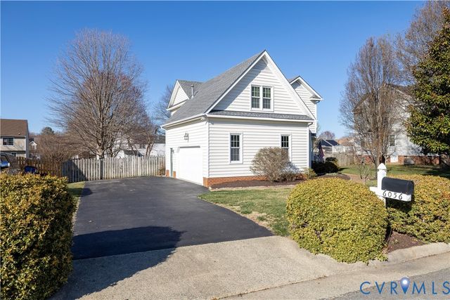 6056 Green Haven Dr, Mechanicsville, VA 23111
