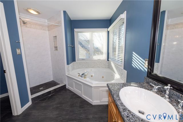 6056 Green Haven Dr, Mechanicsville, VA 23111