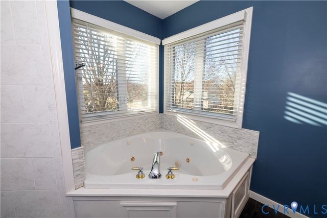 6056 Green Haven Dr, Mechanicsville, VA 23111