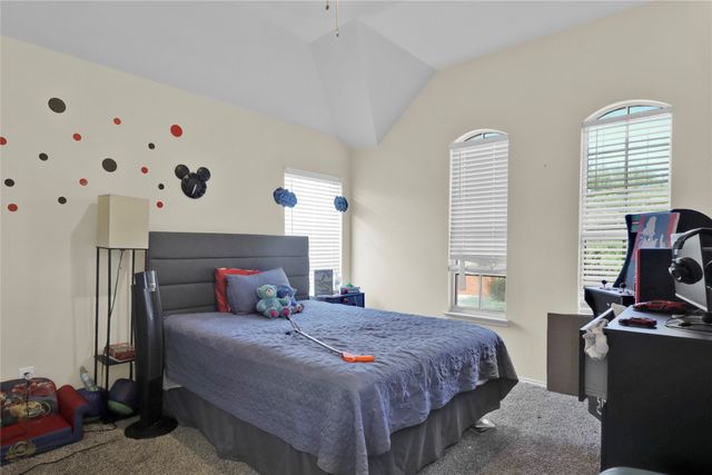 4951 Eyrie Court, Grand Prairie, TX 75052