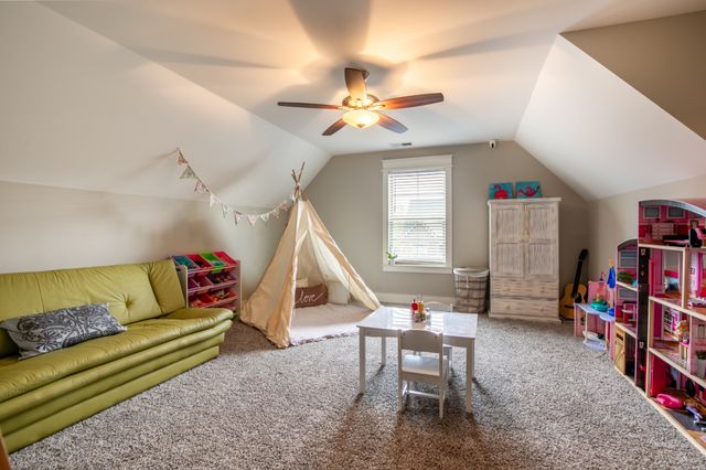 5322 Honeybee Dr, Murfreesboro, TN 37129