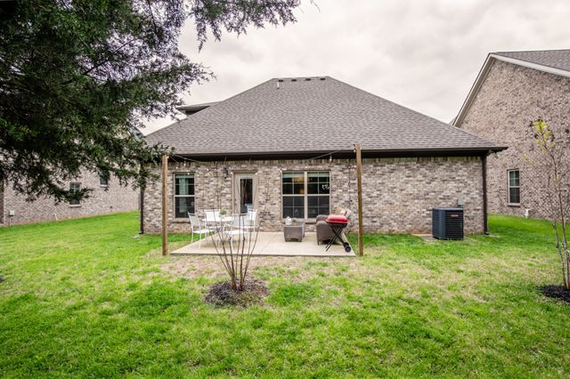 5322 Honeybee Dr, Murfreesboro, TN 37129