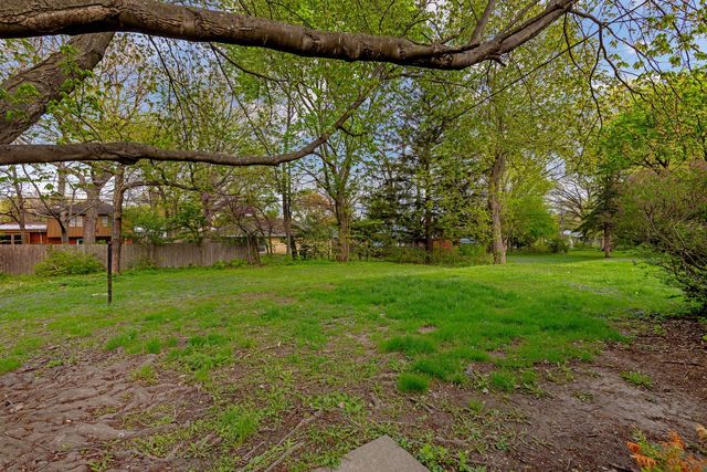 1303 Roncevalles Avenue, Rockford, IL 61107