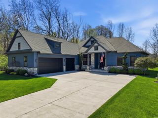 12044 Secluded Trail, Granger, IN 46530