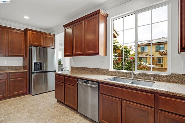 389 Havasu Ct, Brentwood, CA 94513