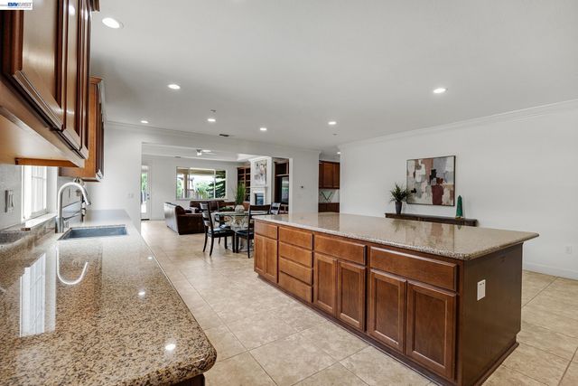 389 Havasu Ct, Brentwood, CA 94513