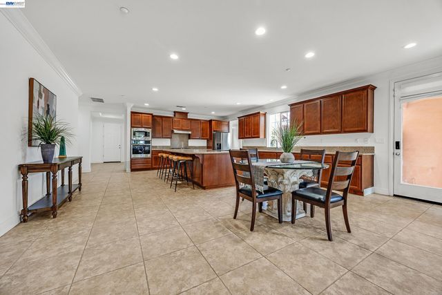389 Havasu Ct, Brentwood, CA 94513