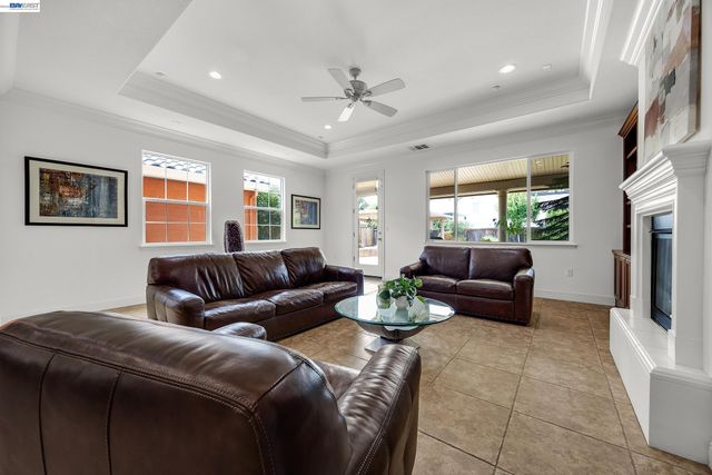 389 Havasu Ct, Brentwood, CA 94513