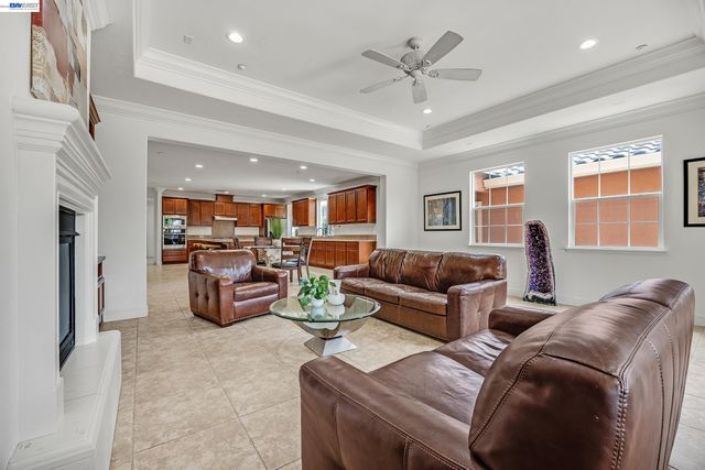 389 Havasu Ct, Brentwood, CA 94513