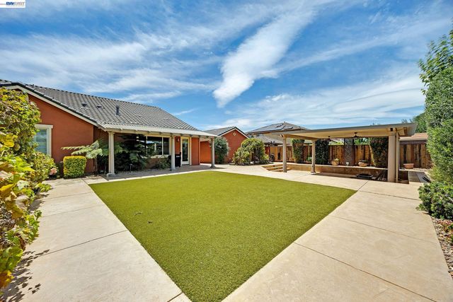 389 Havasu Ct, Brentwood, CA 94513