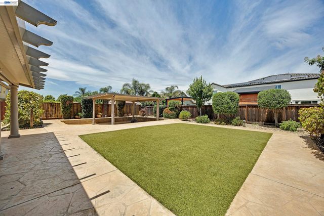 389 Havasu Ct, Brentwood, CA 94513