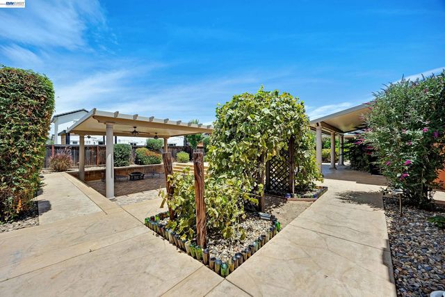 389 Havasu Ct, Brentwood, CA 94513