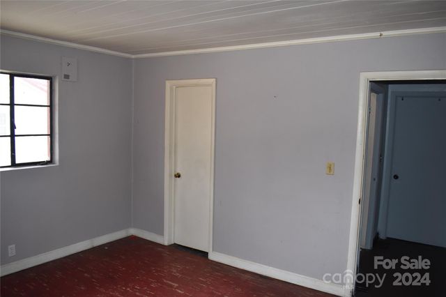 36 Euclid Avenue, Marion, NC 28752