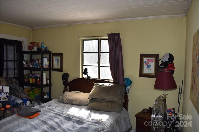 36 Euclid Avenue, Marion, NC 28752