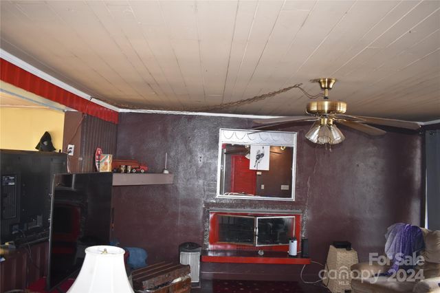 36 Euclid Avenue, Marion, NC 28752