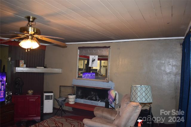 36 Euclid Avenue, Marion, NC 28752