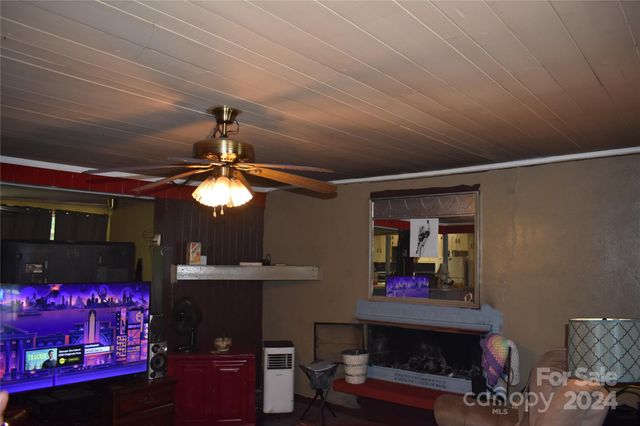 36 Euclid Avenue, Marion, NC 28752