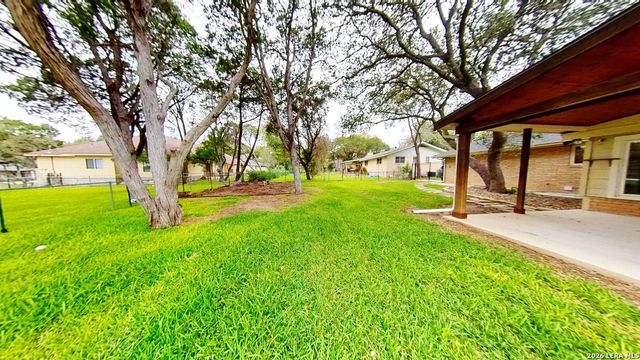 805 Timber Dr, New Braunfels, TX 78130