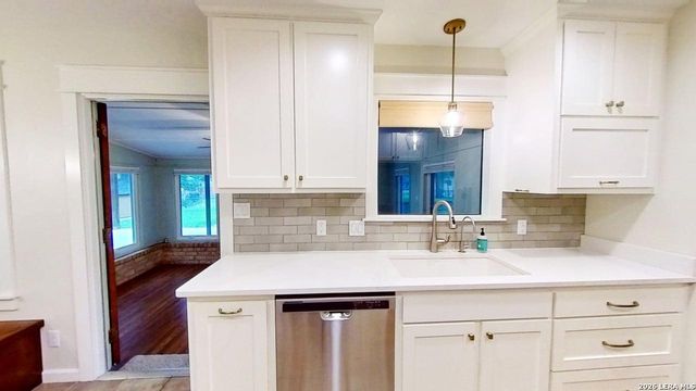 805 Timber Dr, New Braunfels, TX 78130