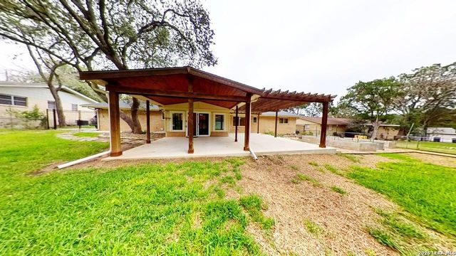 805 Timber Dr, New Braunfels, TX 78130