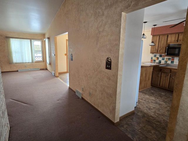 4524 BLESER COURT, Manitowoc, WI 54220