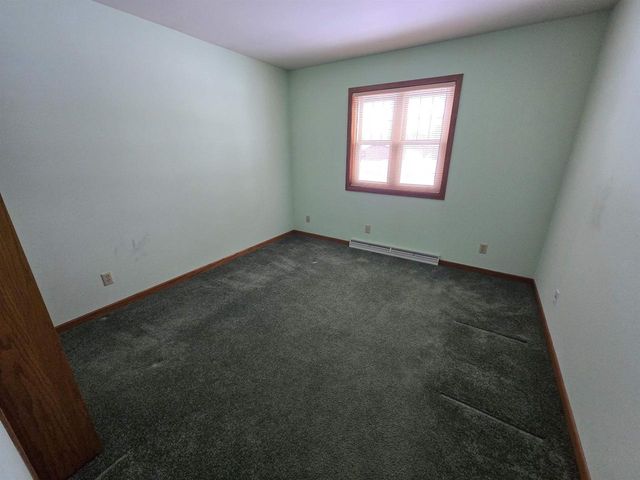 4524 BLESER COURT, Manitowoc, WI 54220