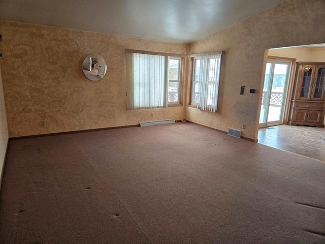 4524 BLESER COURT, Manitowoc, WI 54220