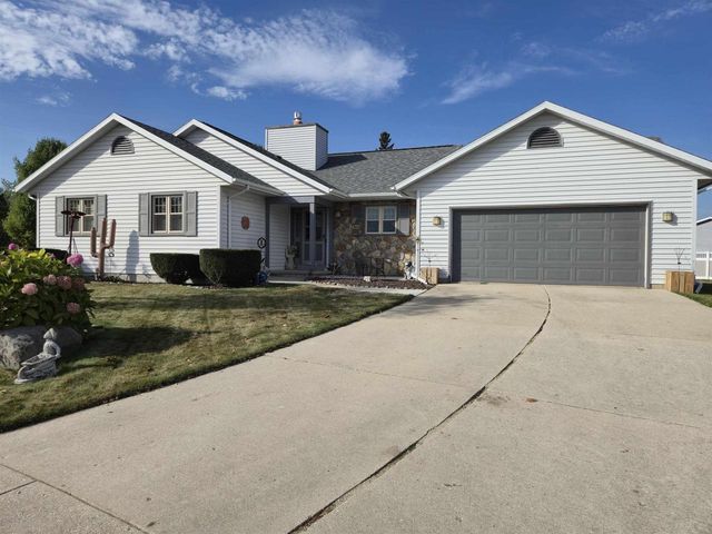 4524 BLESER COURT, Manitowoc, WI 54220